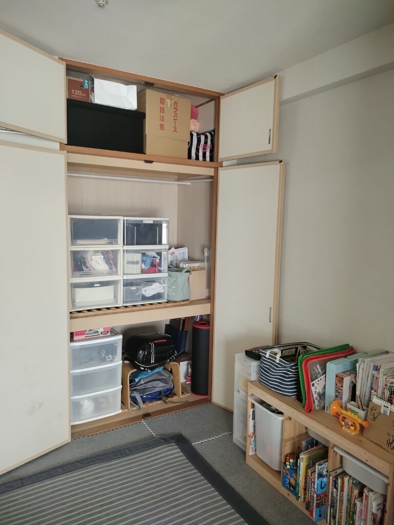 れぞれのモノの役割を整理し、スッキリした和室（After）