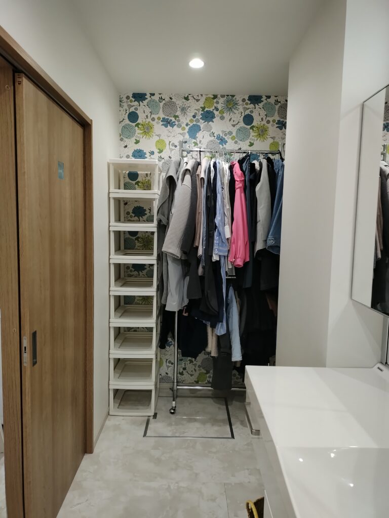 7時間の作業で本来の使いやすさと広さを取り戻した洗面所のAfter写真