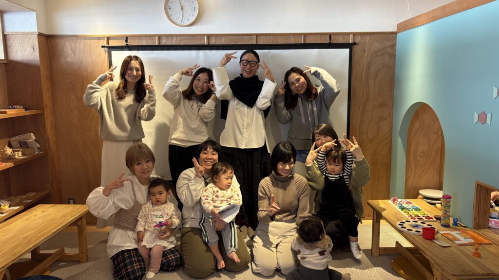 むすびばなで開催した整理収納講座の参加者との集合写真